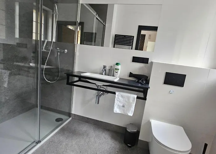 N 25 Przy Kaponierze *