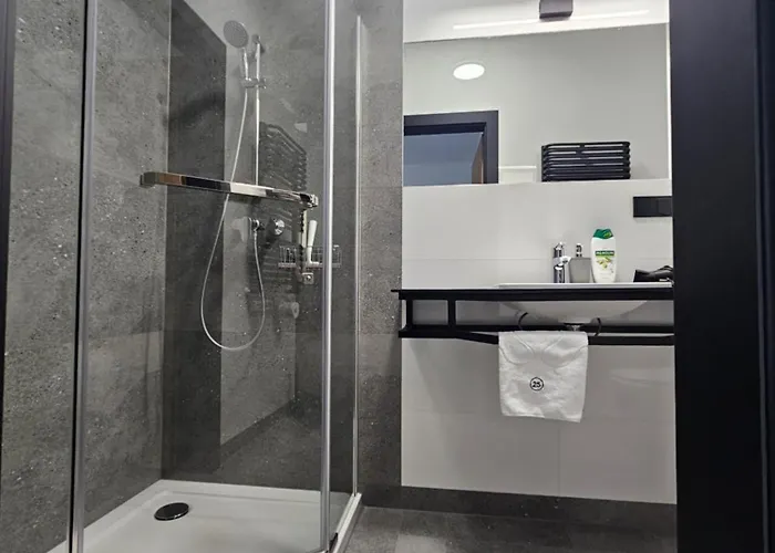 N 25 Przy Kaponierze * Poznan